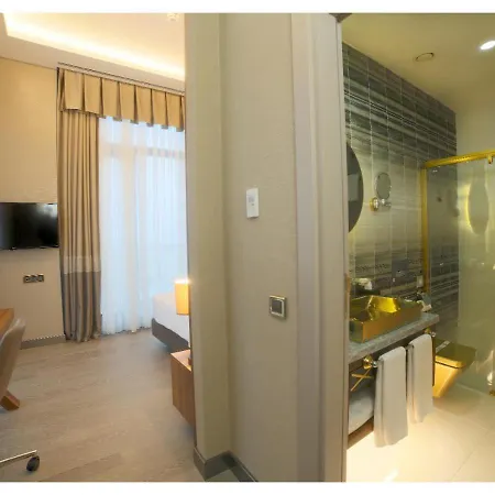 Tryp By Wyndham Istanbul Topkapi Exterior photo