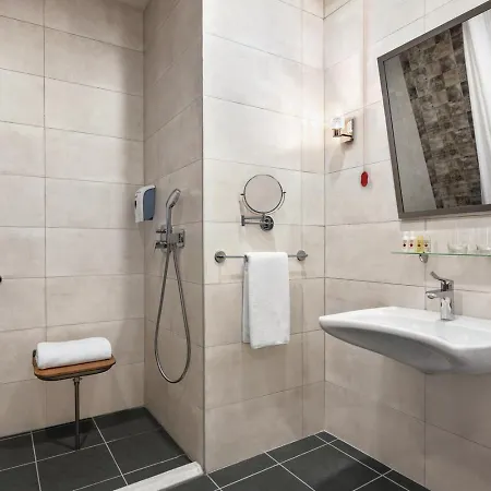Tryp By Wyndham Istanbul Topkapi Exterior photo