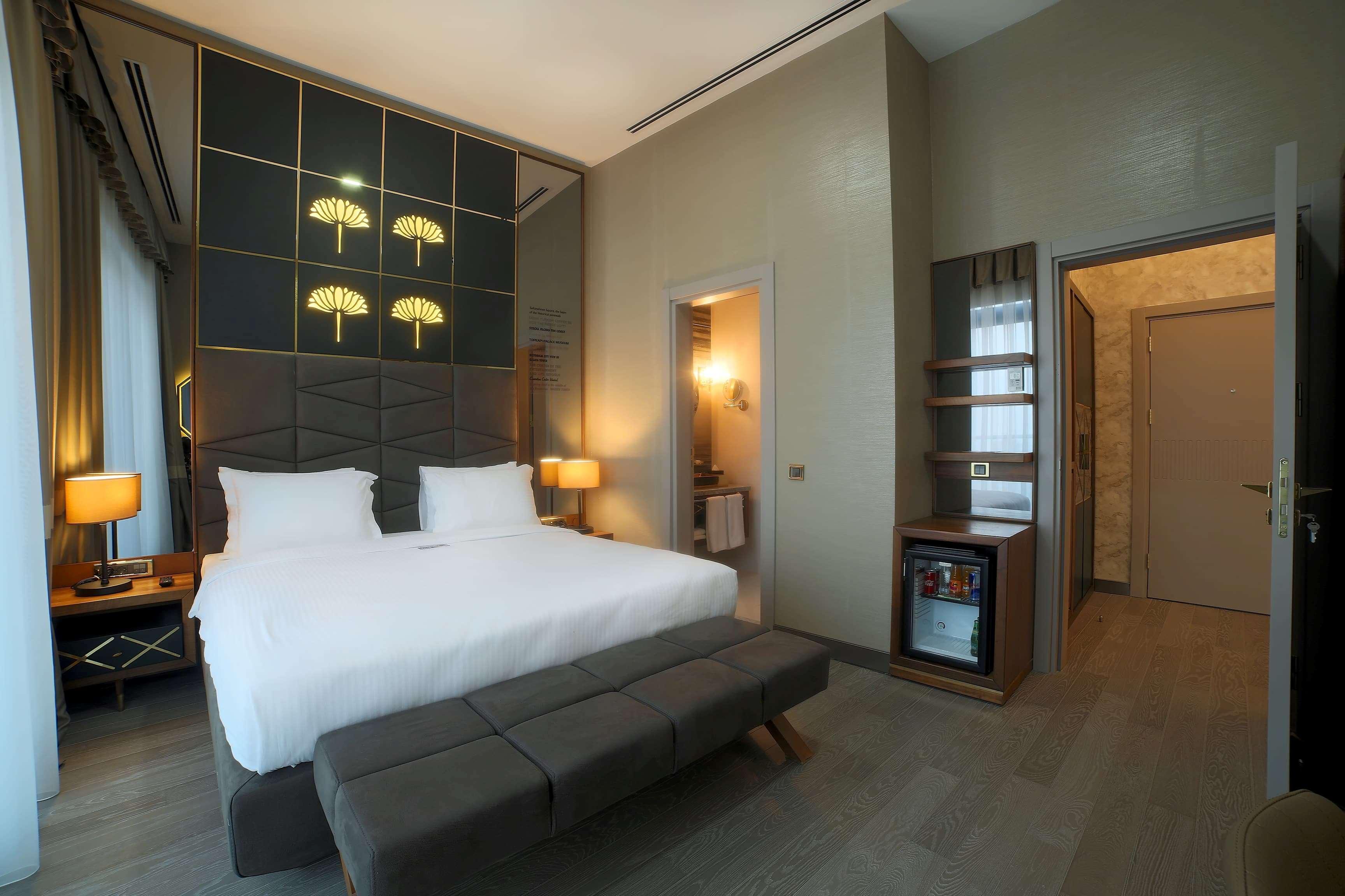 Tryp By Wyndham Topkapi Otel 4*