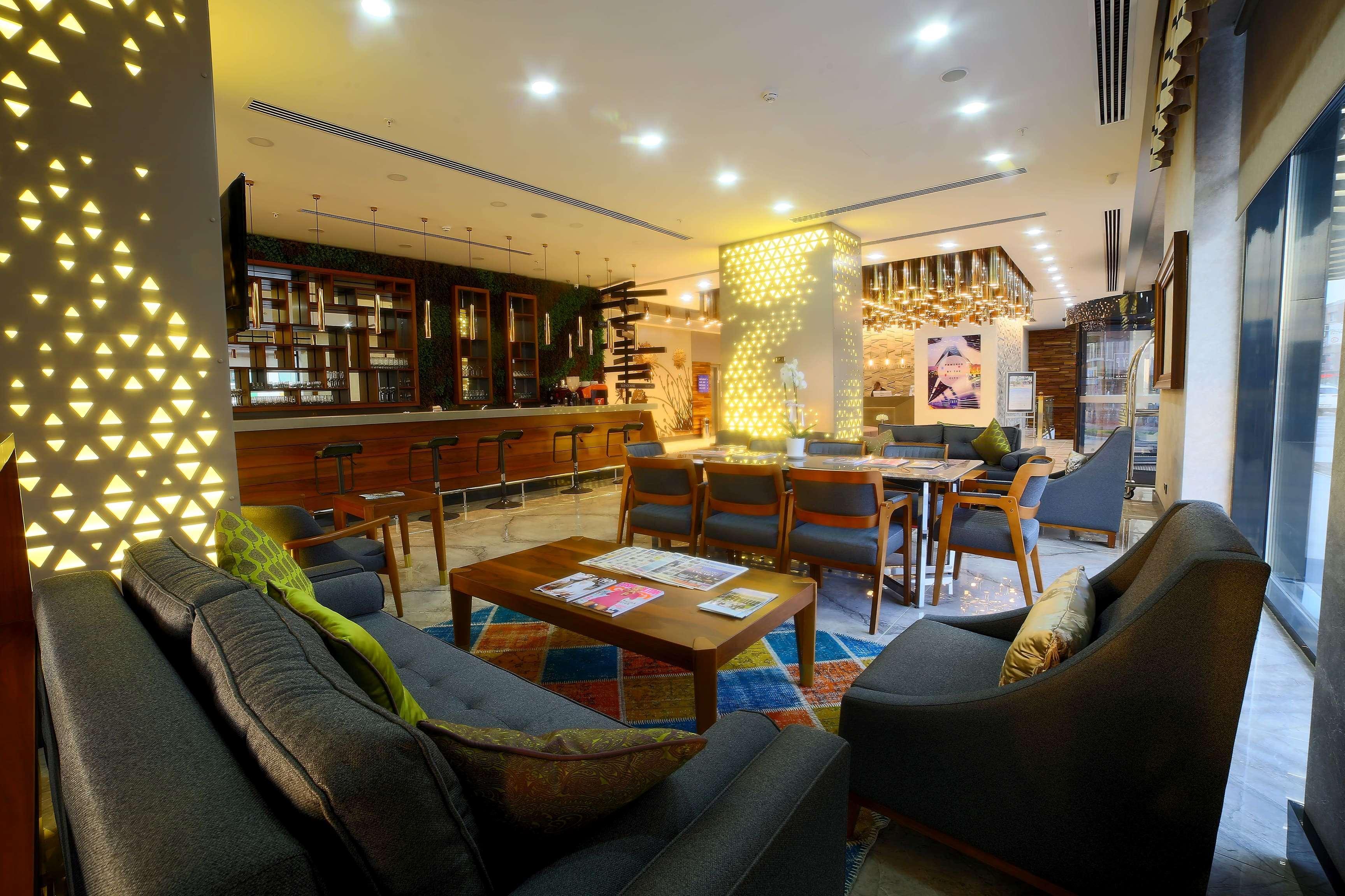 Tryp By Wyndham Topkapi Otel 4*